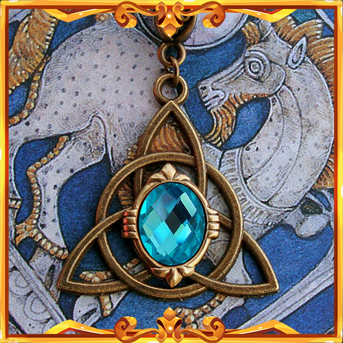 Collier inspirée par la mythologie Celtique Nemetona bleu aquamarine