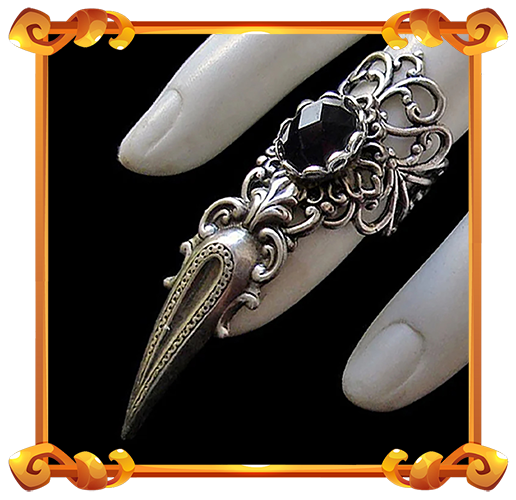 Claw Goth Ring available in black